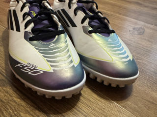 Vând F50 Club Messi Turf Cleats foto 4