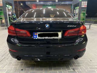 BMW 5 Series foto 4