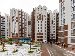 Apartament cu 2 camere, 82 m², Botanica, Chișinău foto 20