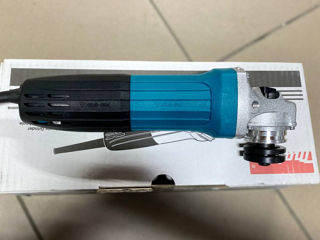 Угловая шлифмашина Makita GA5030 foto 3