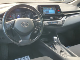 Toyota C-HR foto 7