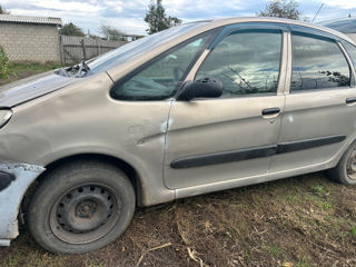 Citroen Xsara Picasso foto 4