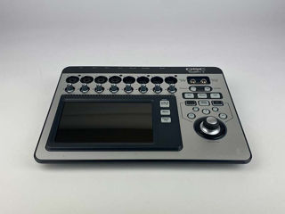 QSC Touchmix 8 Digital mixer