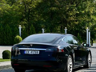 Tesla Model S foto 5