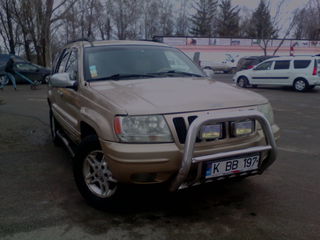 Jeep Grand Cherokee foto 1