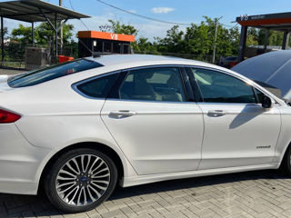 Ford Fusion foto 10