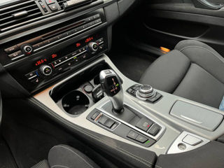 BMW 5 Series foto 12