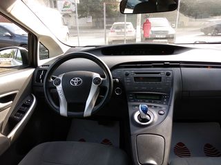 Toyota Prius foto 6