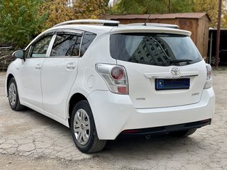 Toyota Verso foto 5