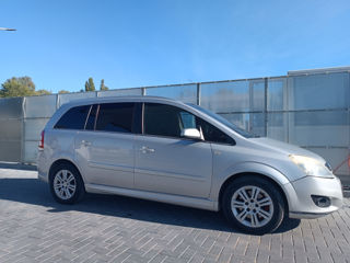 Opel Zafira foto 2