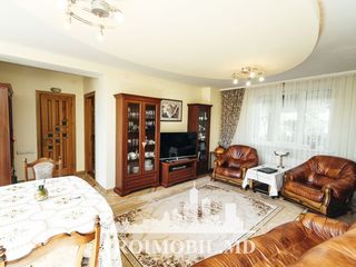 Ialoveni! casă 2 nivele, 4 camere separate, euroreparație! 240 mp + 6 ari! foto 2