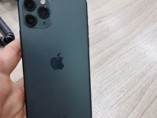 Vând iPhone 11 pro