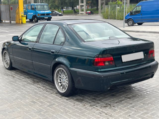 BMW 5 Series foto 5