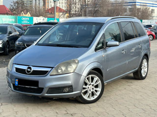 Opel Zafira foto 1