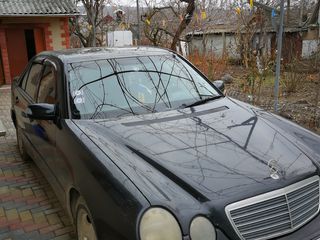 Mercedes E Class foto 3