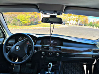 BMW 5 Series foto 8