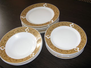 Продам красивые столовые наборы тарелок и наборы стаканов и разное. foto 3