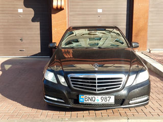 Mercedes E-Class foto 2