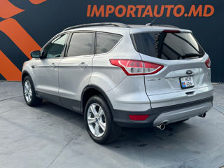 Ford Escape foto 5