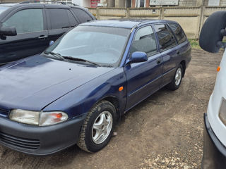 Mitsubishi Lancer foto 2