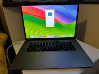 MacBook Pro 15inch I7 16 RAM foto 2