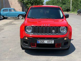 Jeep Renegade foto 2