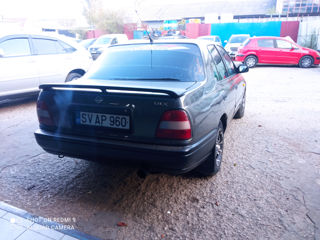 Nissan Sunny foto 6