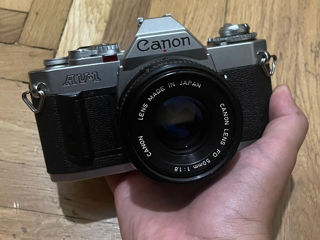 Canon AV-1