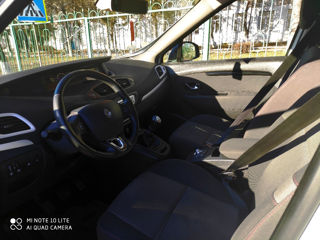 Renault Scenic foto 9