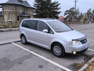 Volkswagen Touran foto 6