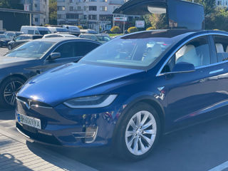 Tesla Model X foto 3