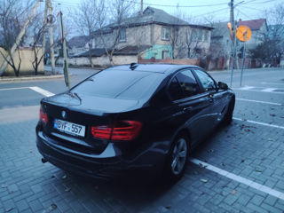 BMW 3 Series foto 8