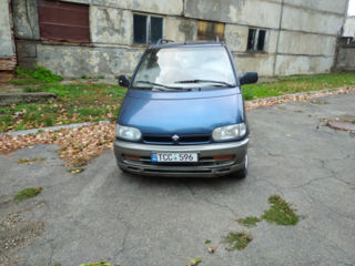 Nissan Serena foto 5