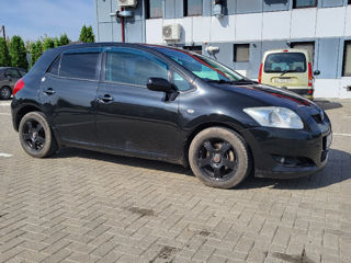 Toyota Auris foto 2