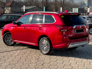 Mitsubishi Outlander foto 4