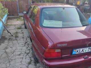 Ford Escort foto 3