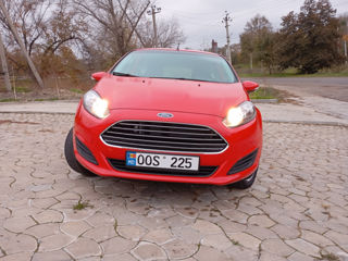 Ford Fiesta foto 4