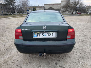 Volkswagen Passat foto 4