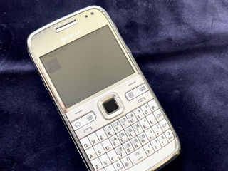 Nokia E72 foto 1