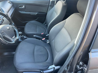 KIA Rio foto 16