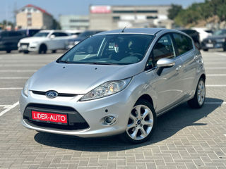 Ford Fiesta foto 3