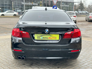 BMW 5 Series foto 4