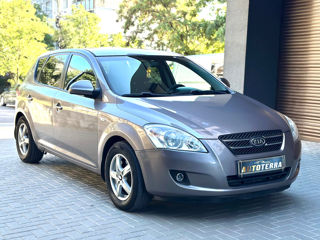 KIA Ceed foto 3