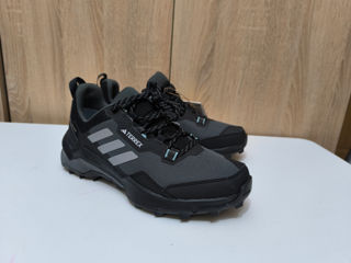 Adidas Terrex (40)