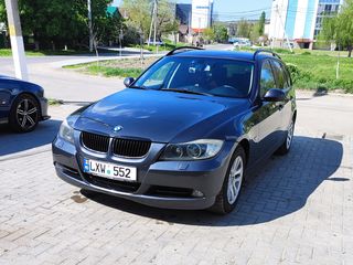 BMW 3 Series foto 1