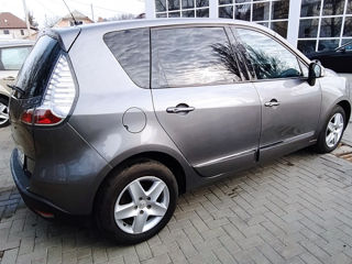 Renault Scenic foto 9