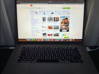 MacBook Pro 15in 2018 foto 2