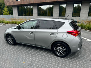 Toyota Auris foto 3