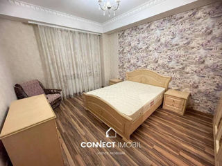 Apartament cu 2 camere, 60 m², Centru, Chișinău foto 1