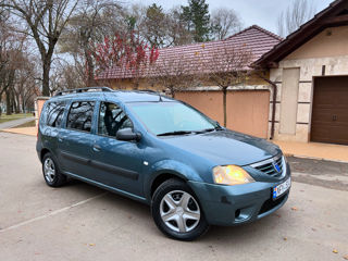 Dacia Logan foto 2